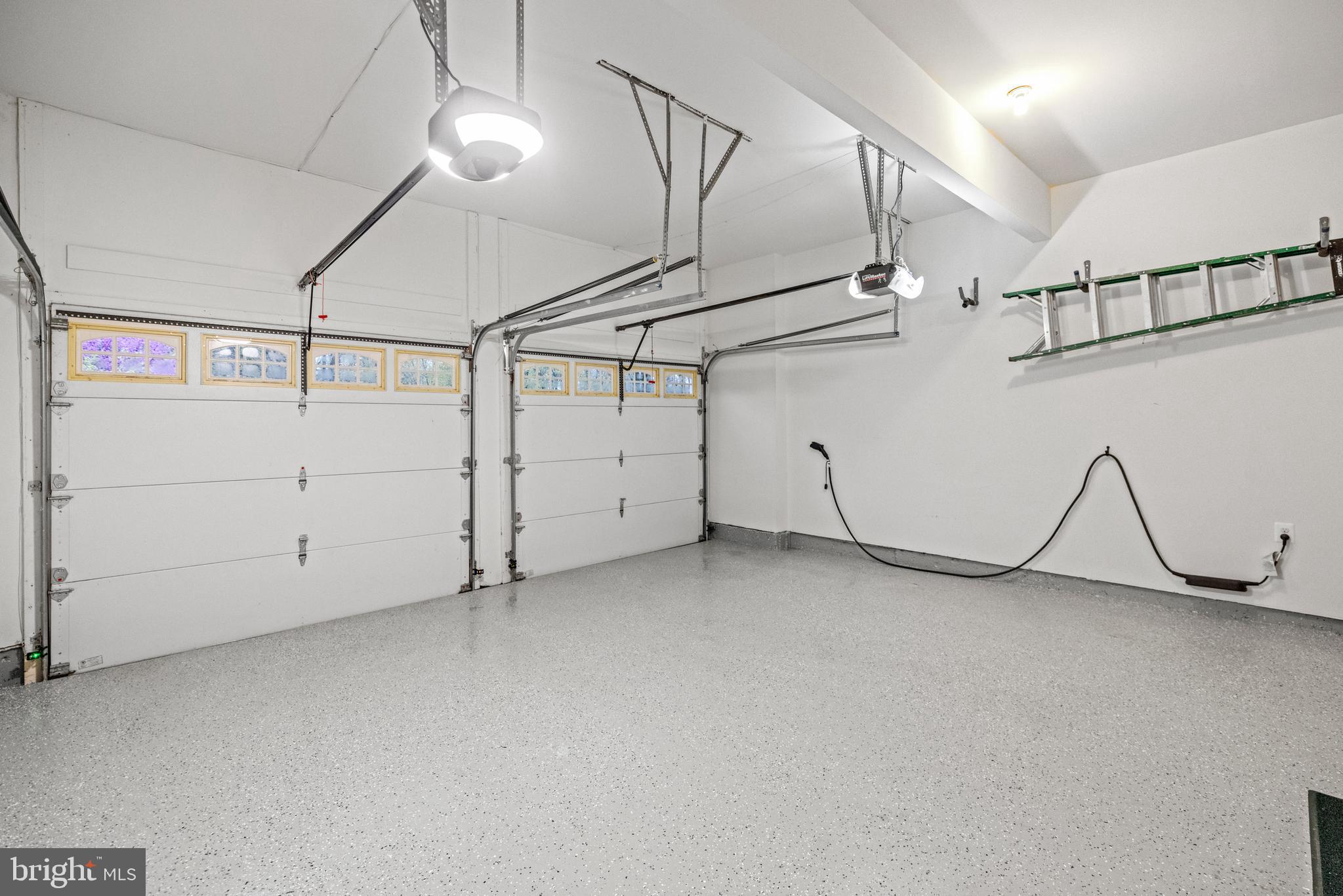 STONEY CREEK WOODS - Residential