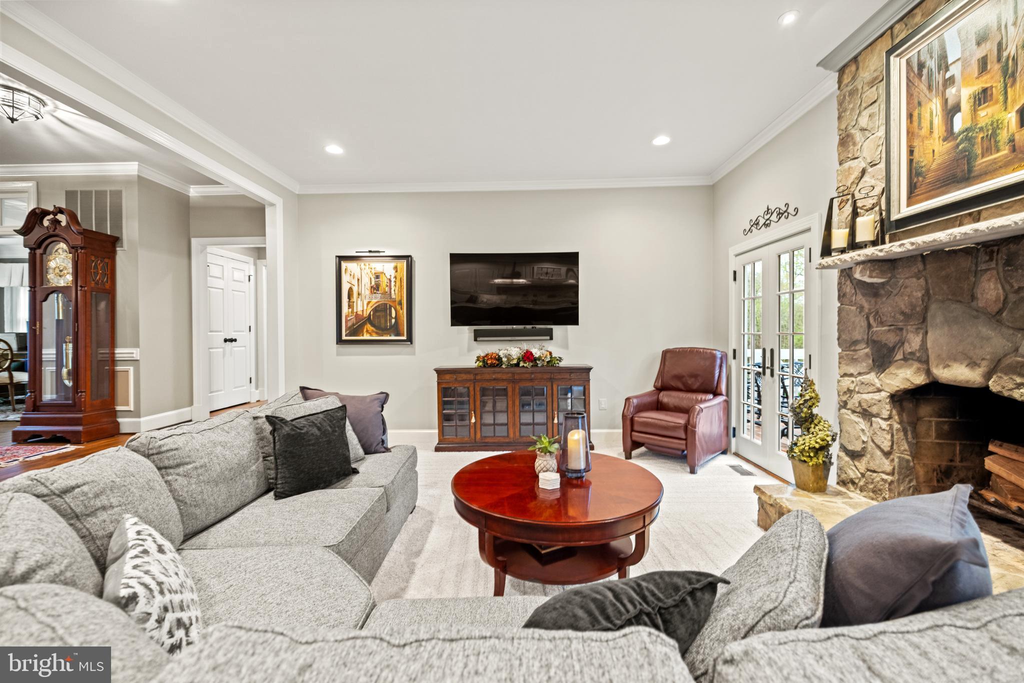 STONEY CREEK WOODS - Residential