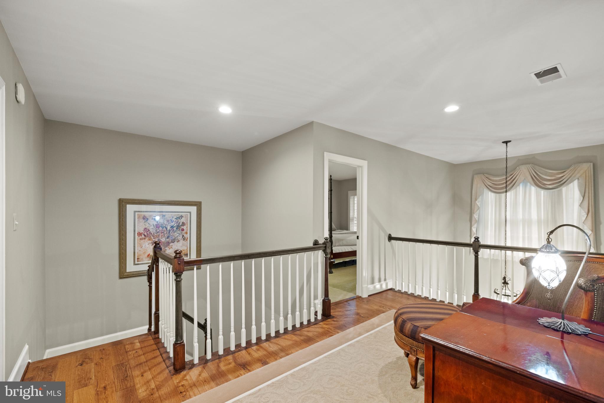 STONEY CREEK WOODS - Residential