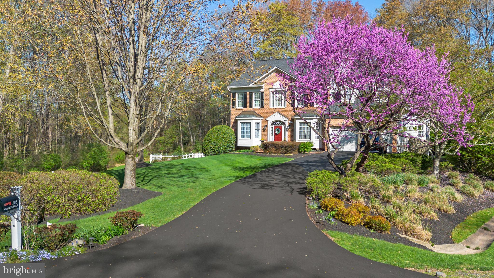 STONEY CREEK WOODS - Residential