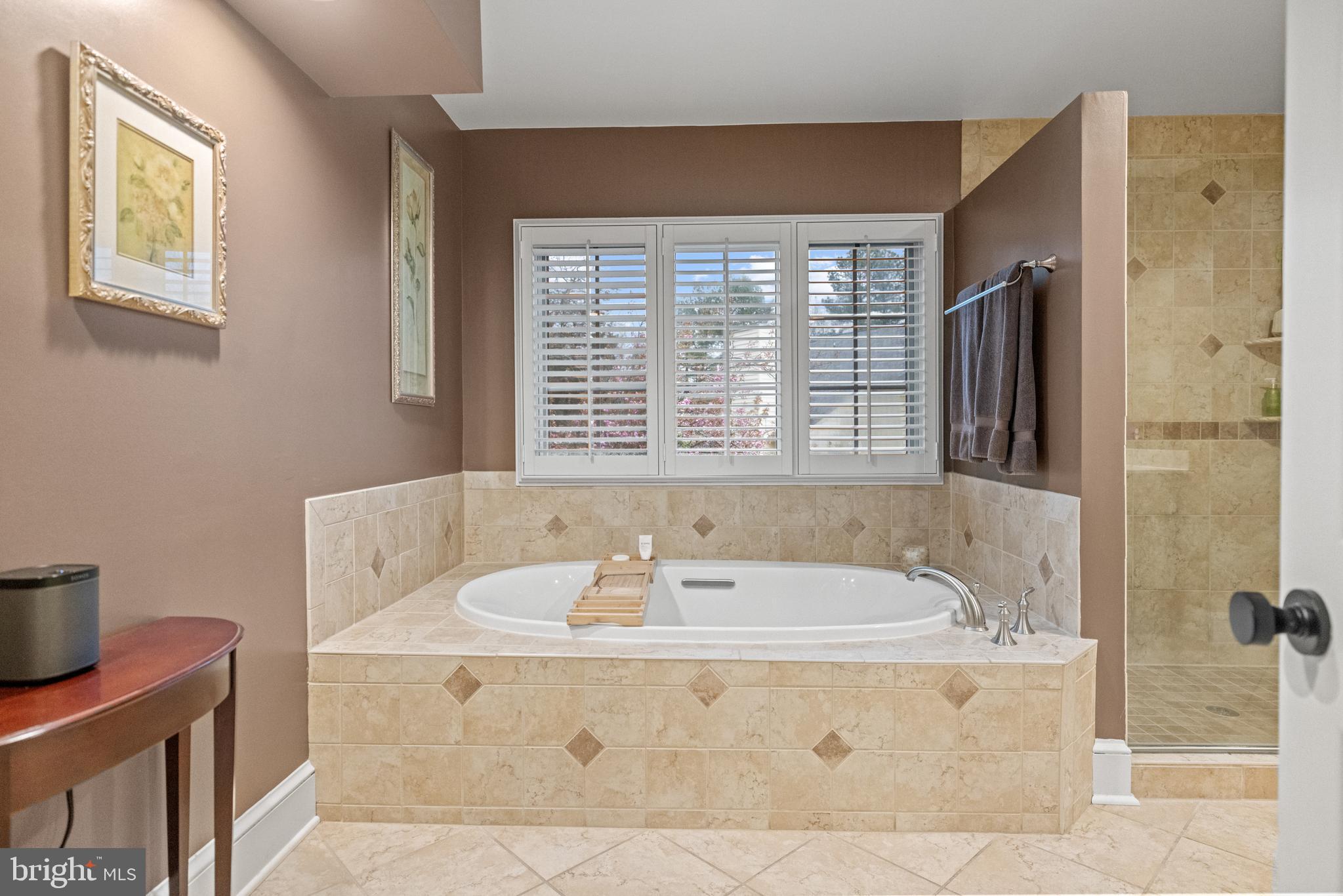 STONEY CREEK WOODS - Residential