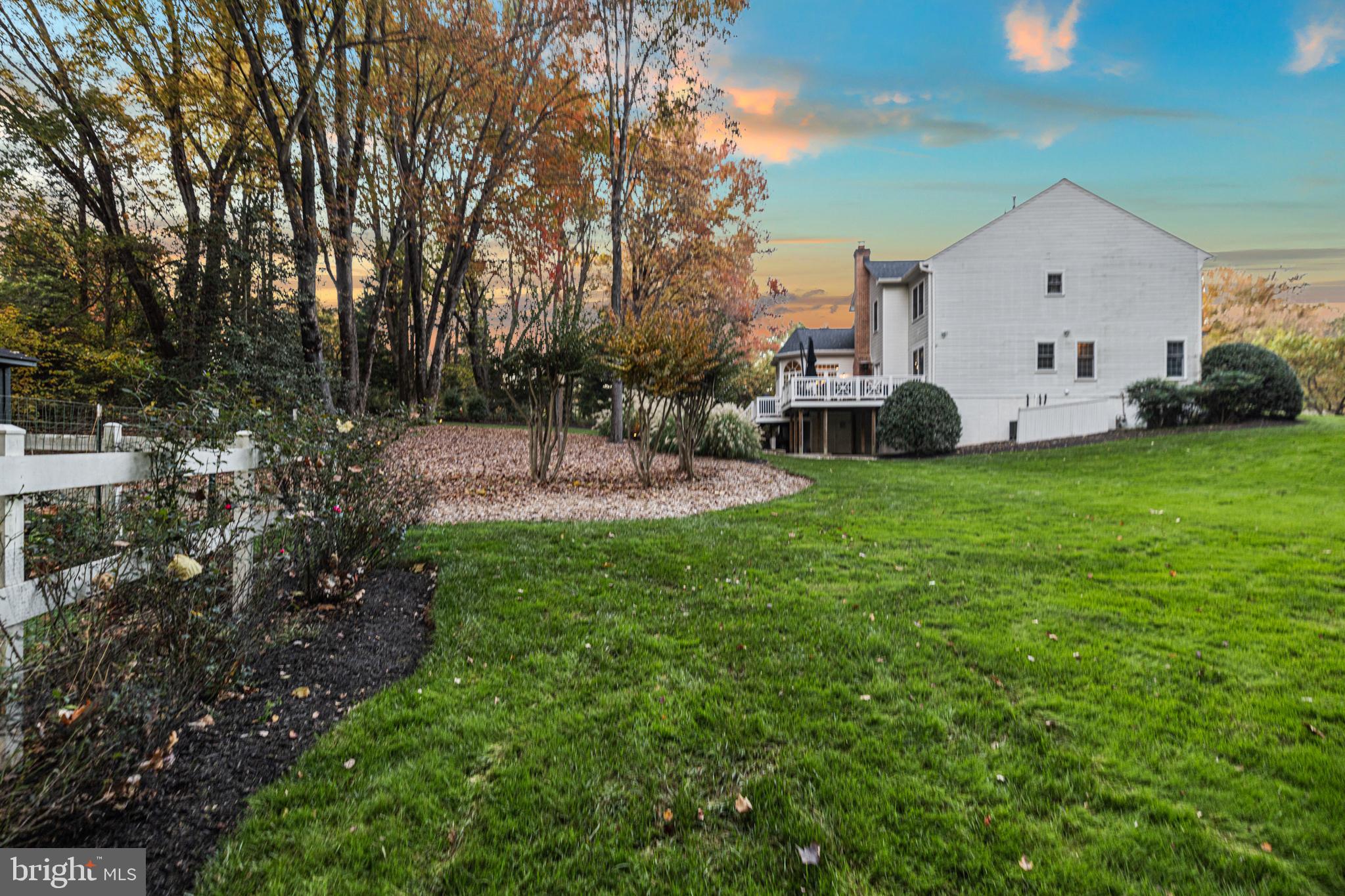 STONEY CREEK WOODS - Residential