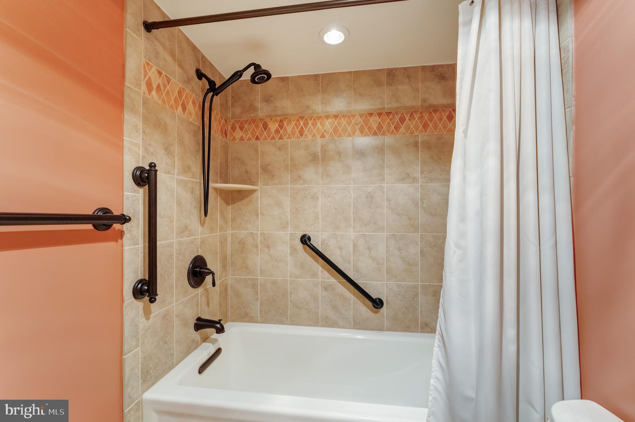 REGENCY AT MCLEAN - Residential