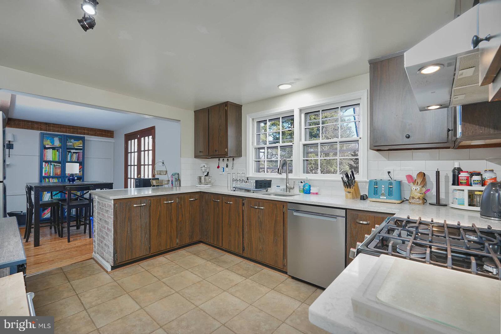 WHETSTONE - Residential