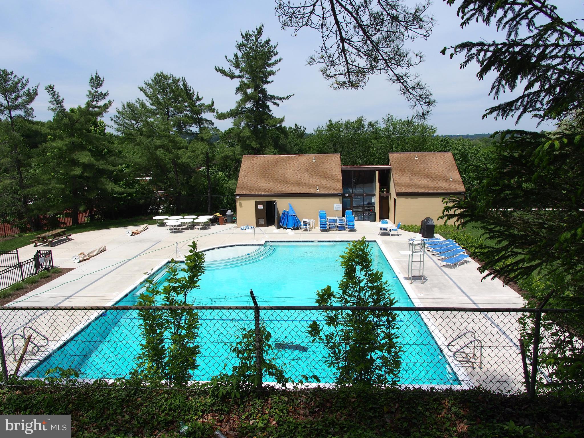 RUXTON CROSSING TOWNHSE - Residential Lease