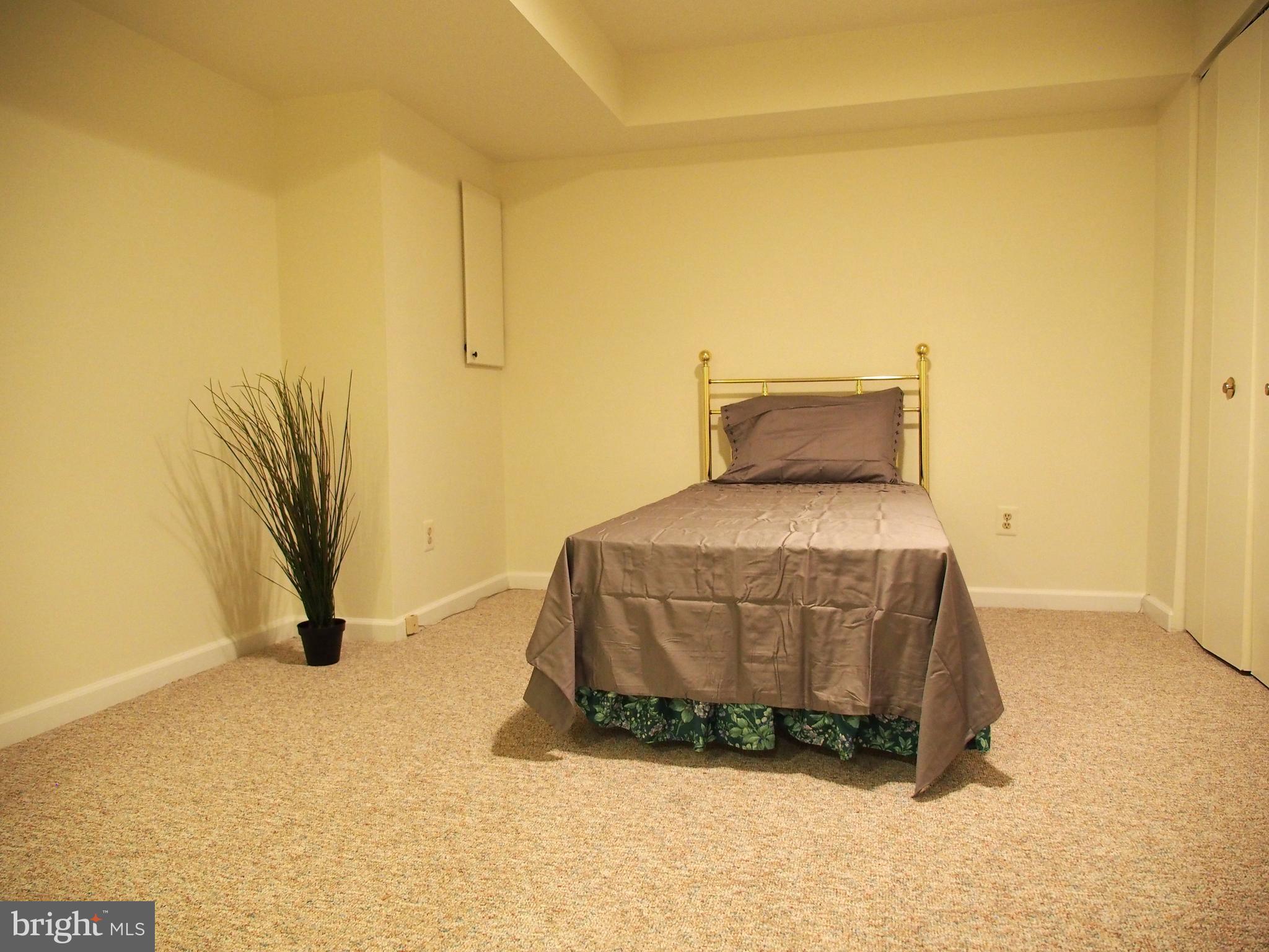 RUXTON CROSSING TOWNHSE - Residential Lease