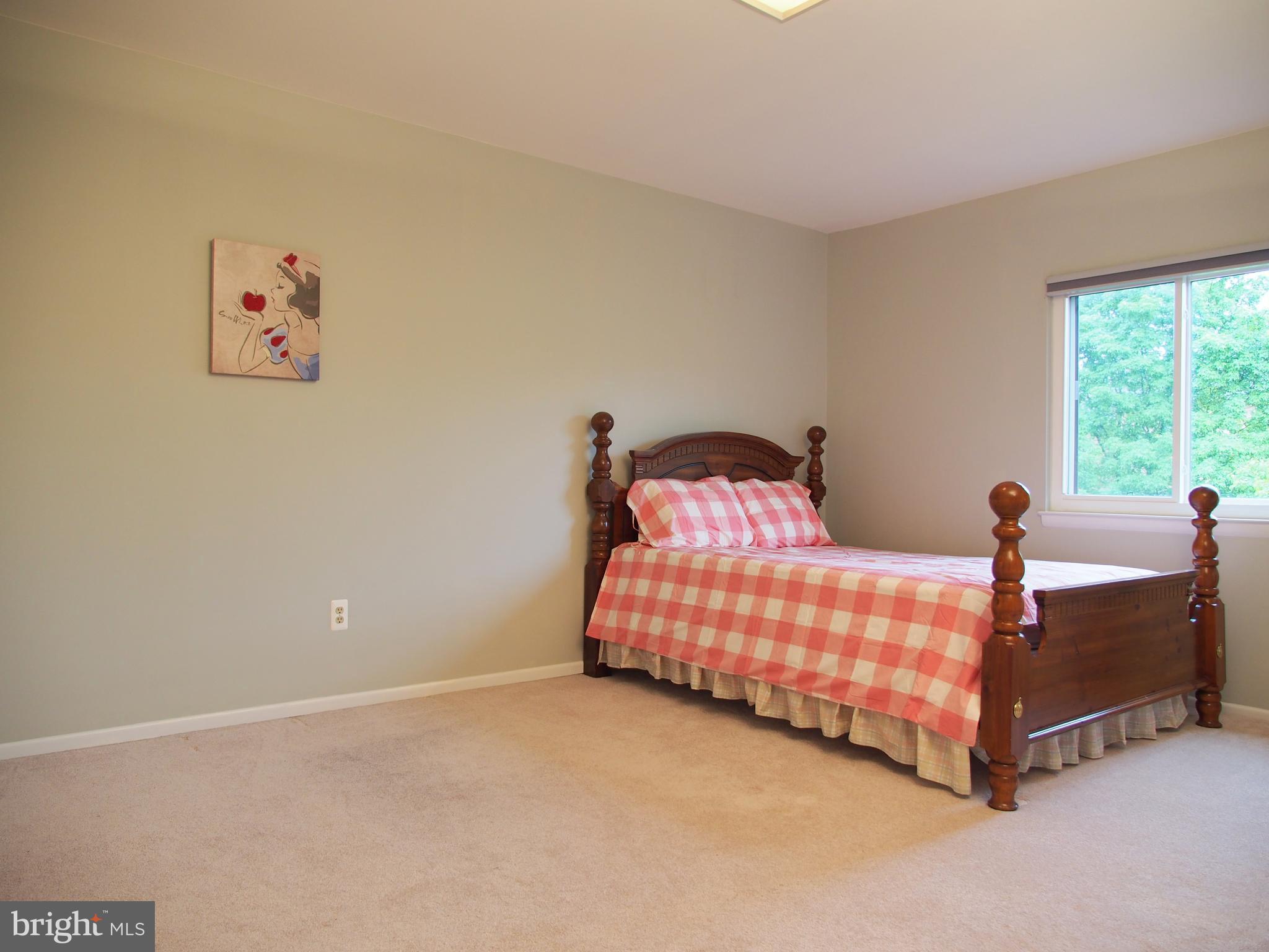 RUXTON CROSSING TOWNHSE - Residential Lease