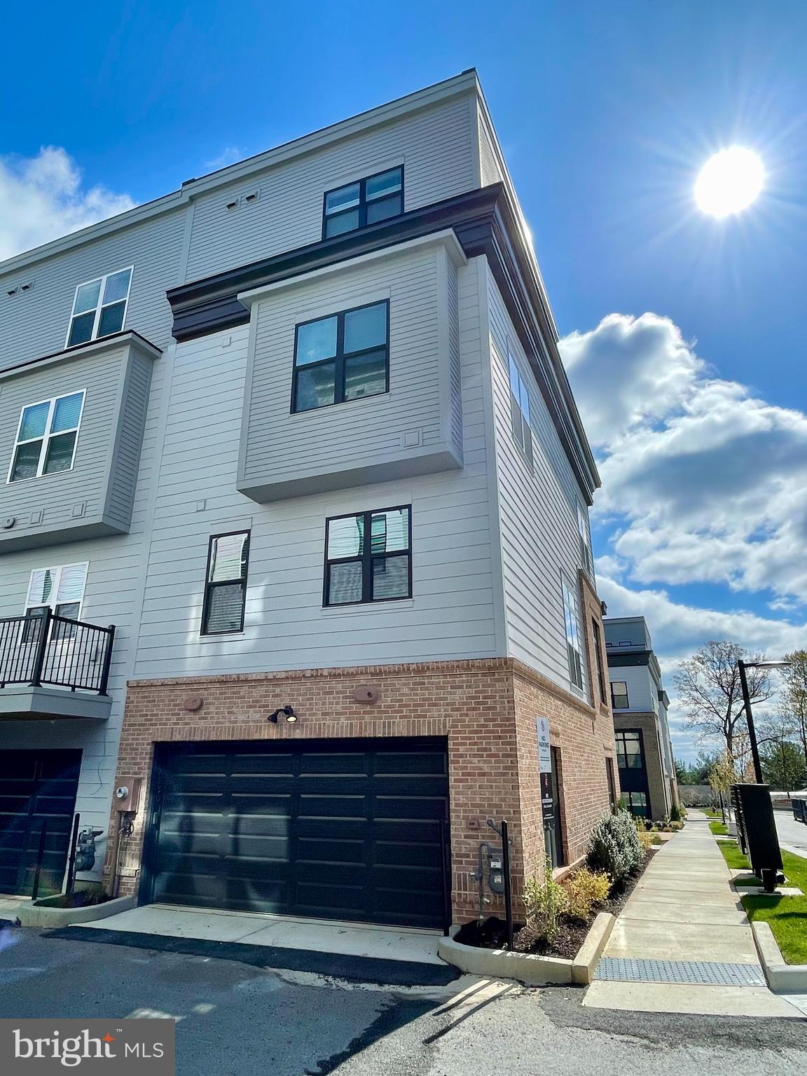 TYSONS RIDGE - Residential Lease