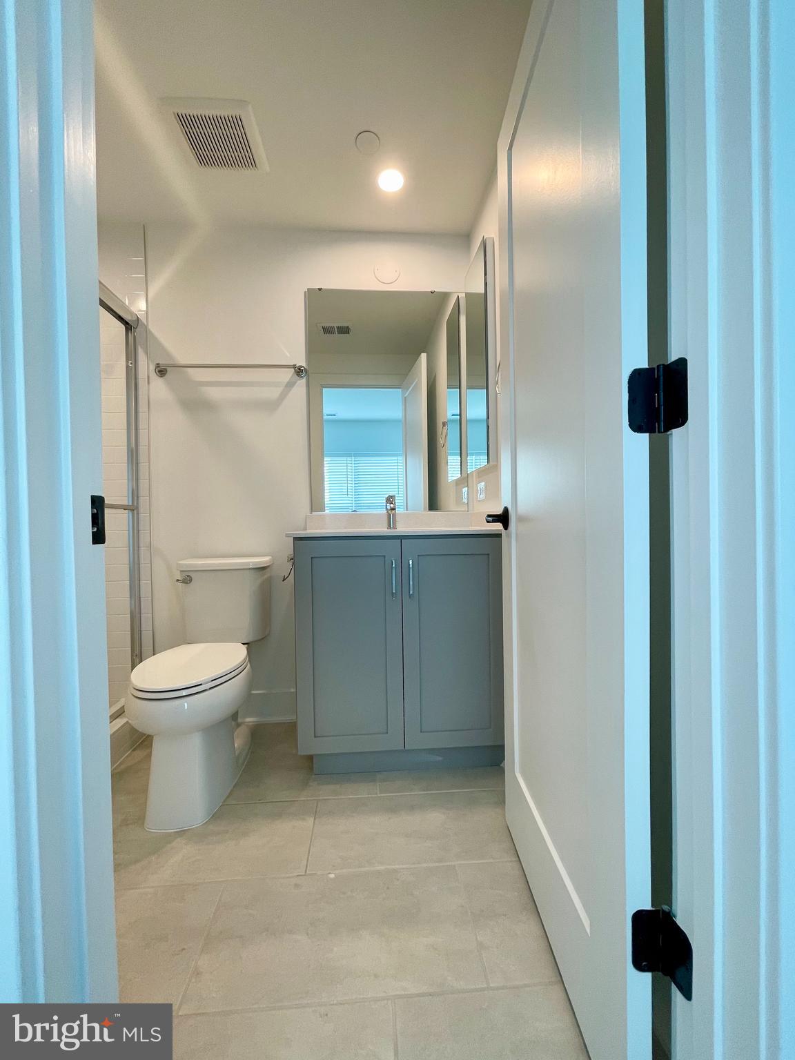 TYSONS RIDGE - Residential Lease