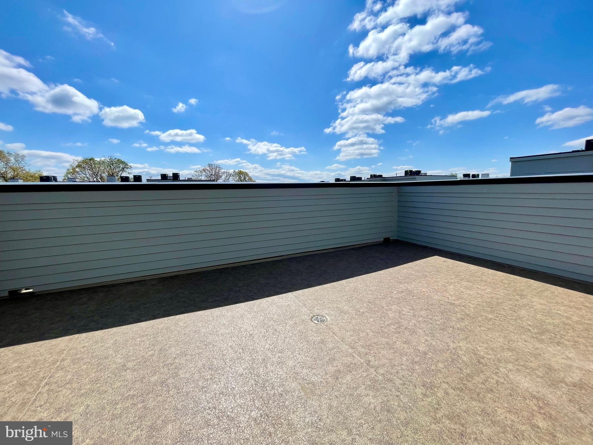 TYSONS RIDGE - Residential Lease