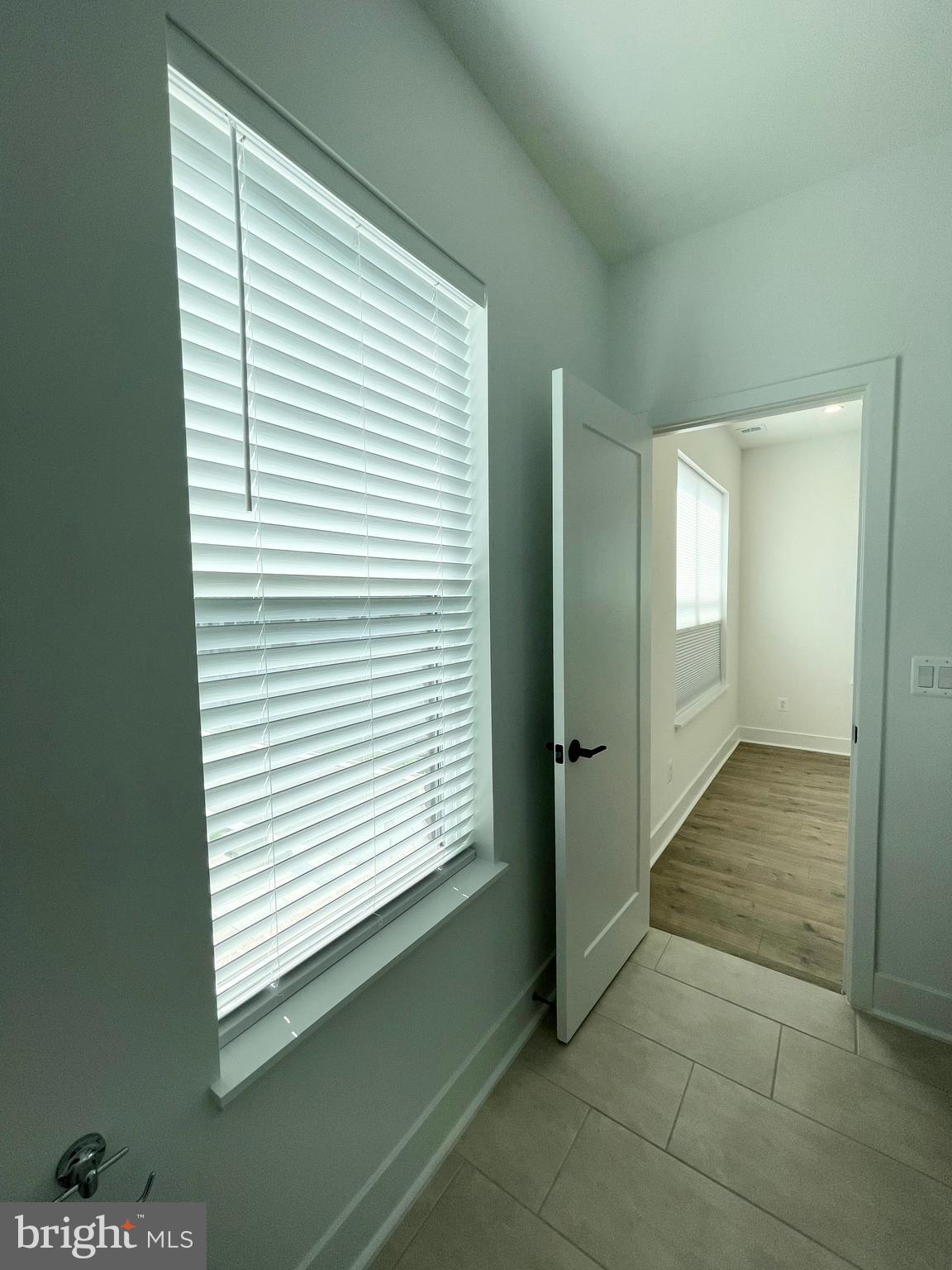 TYSONS RIDGE - Residential Lease