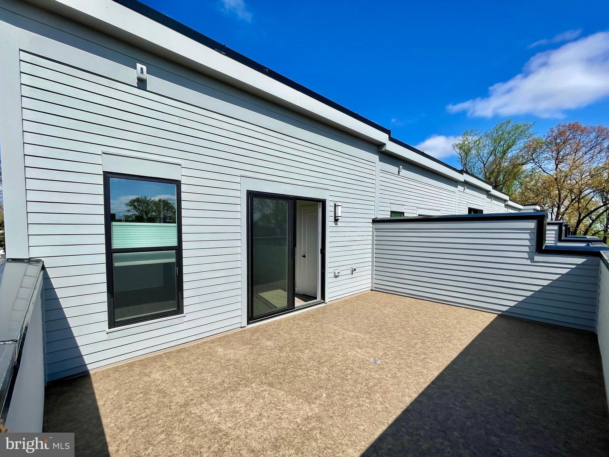 TYSONS RIDGE - Residential Lease