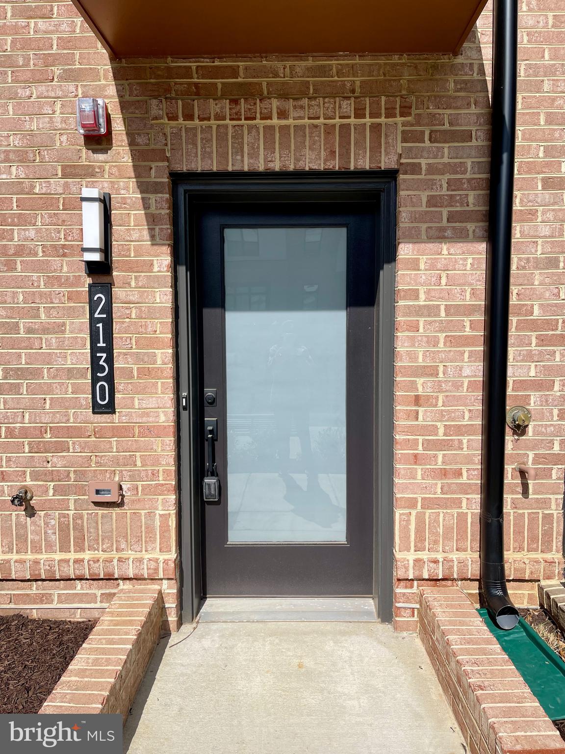 TYSONS RIDGE - Residential Lease