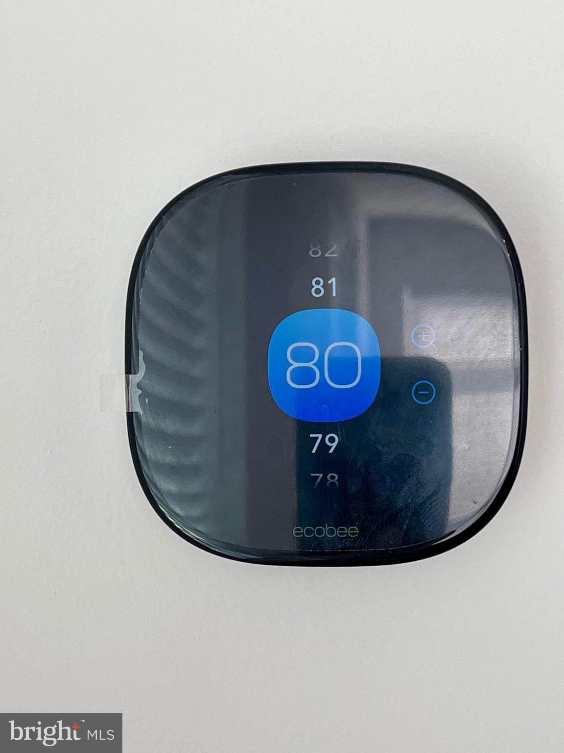 TYSONS RIDGE - Residential Lease