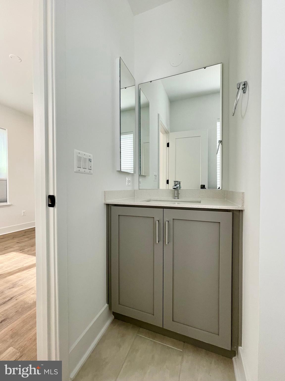 TYSONS RIDGE - Residential Lease