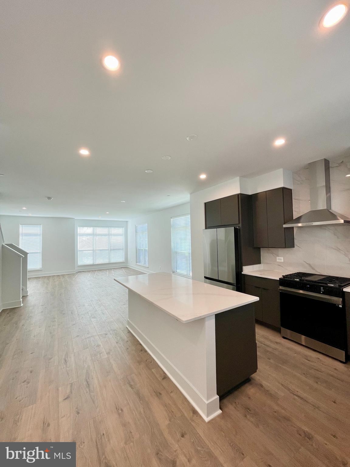 TYSONS RIDGE - Residential Lease