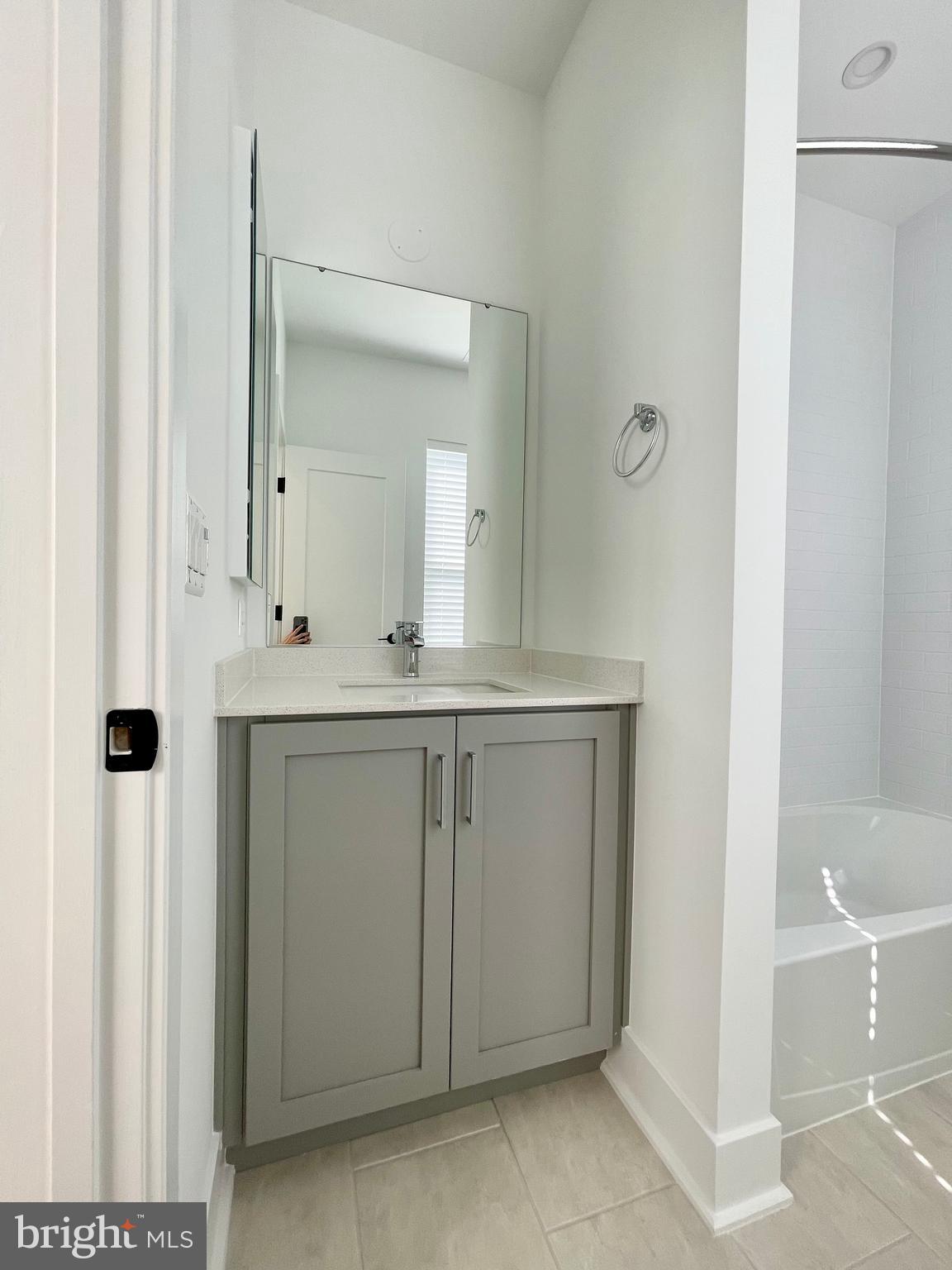 TYSONS RIDGE - Residential Lease