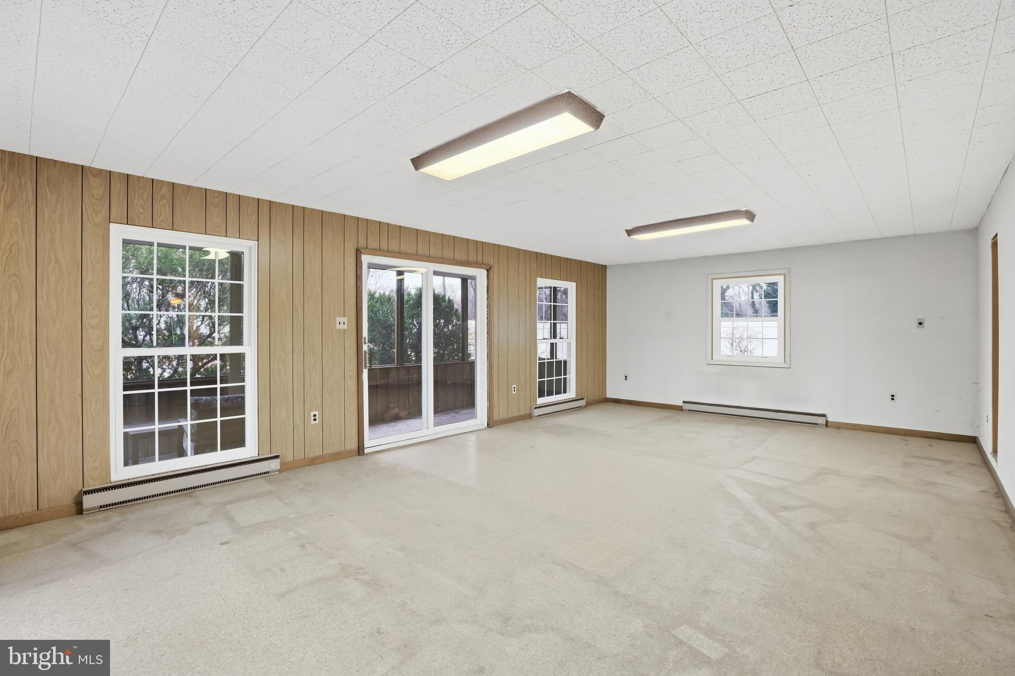 KENILWORTH - Residential