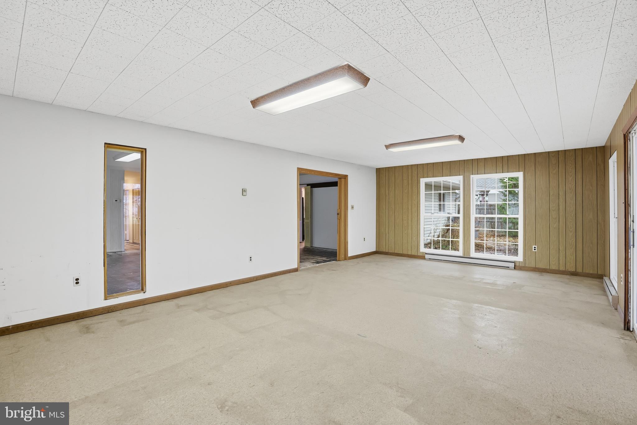 KENILWORTH - Residential