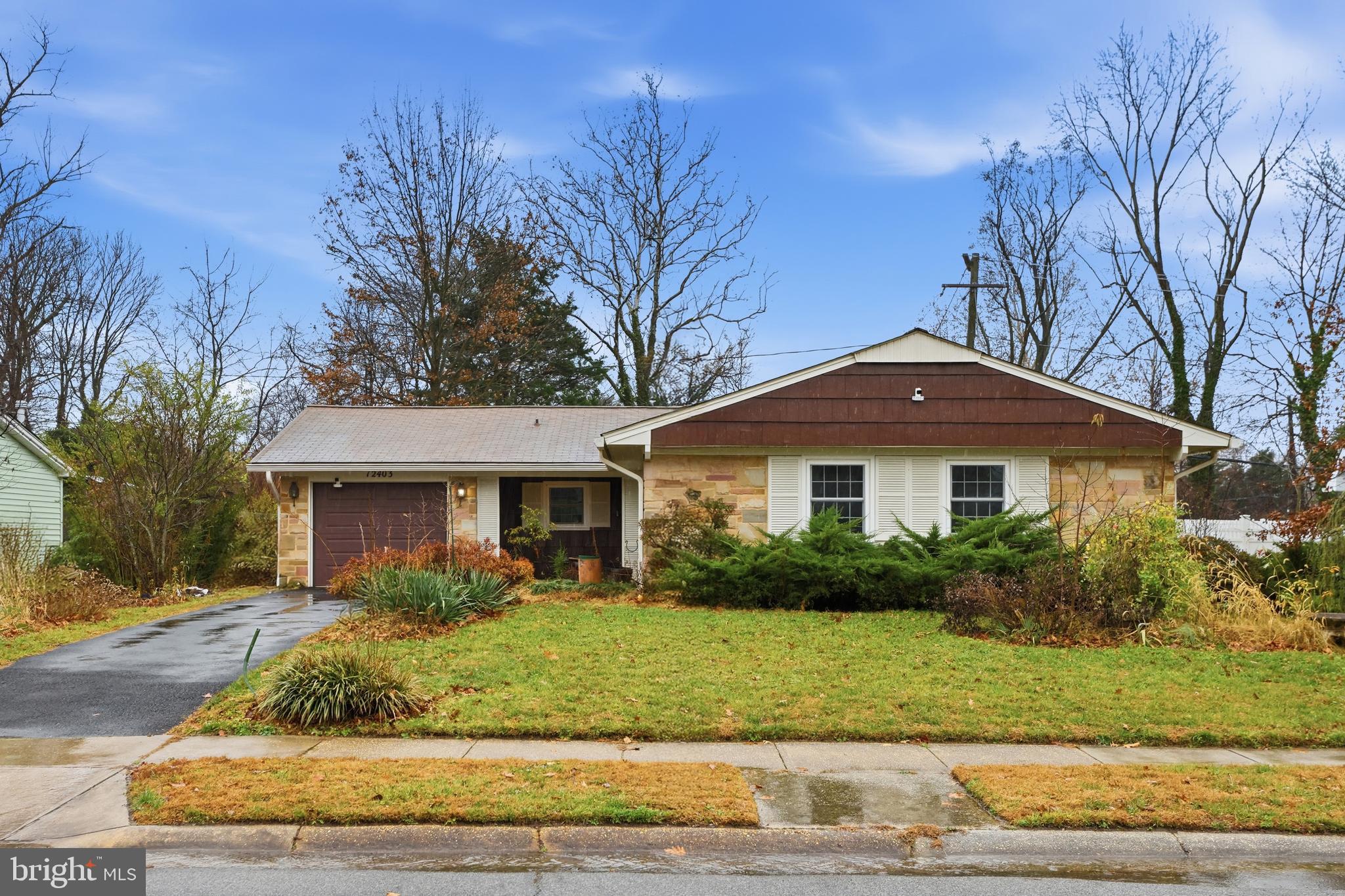 KENILWORTH - Residential