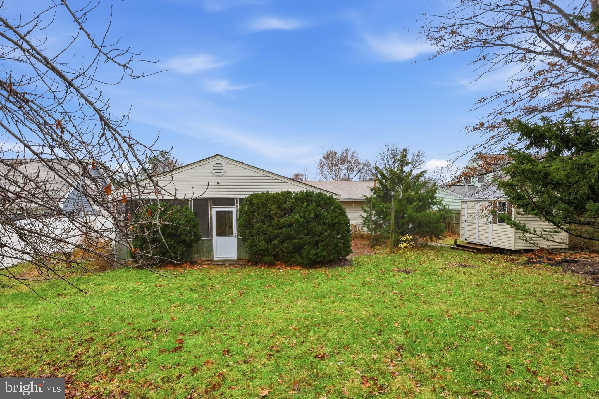 KENILWORTH - Residential