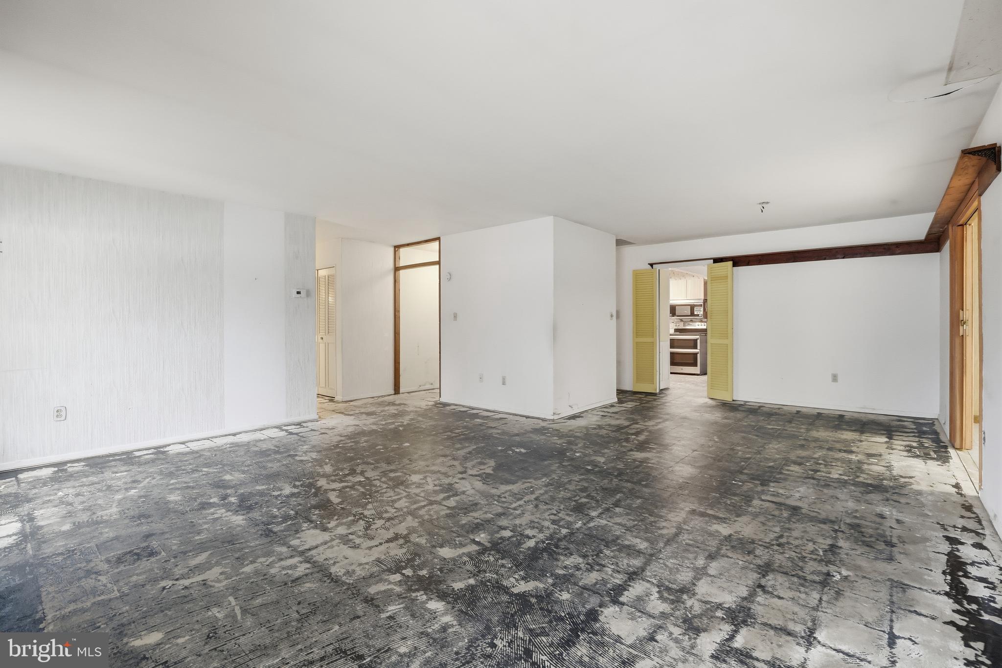 KENILWORTH - Residential