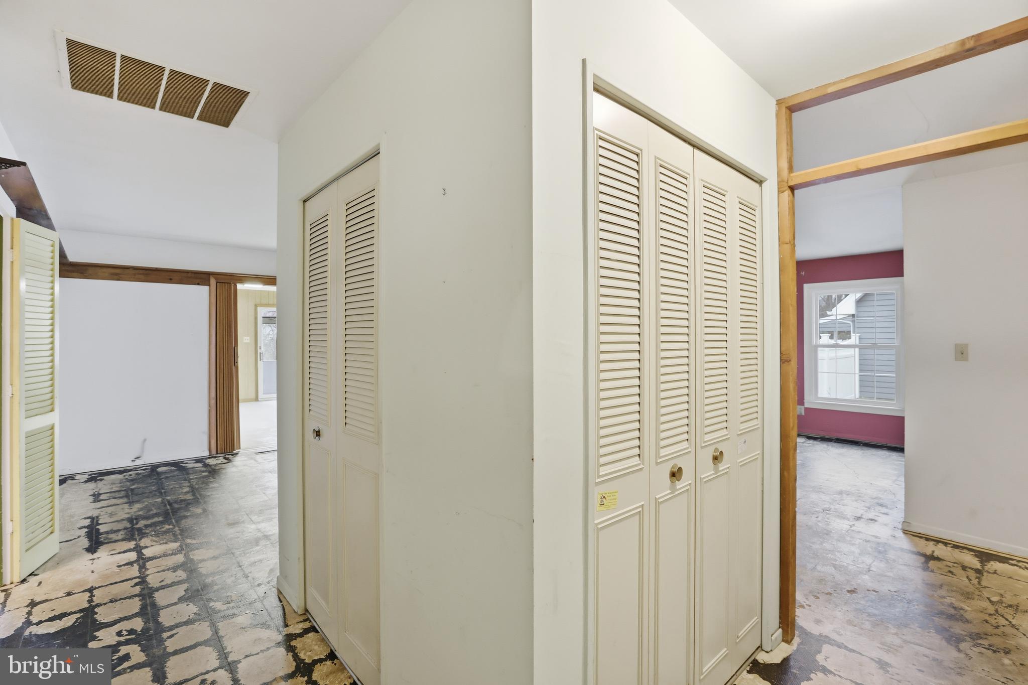 KENILWORTH - Residential