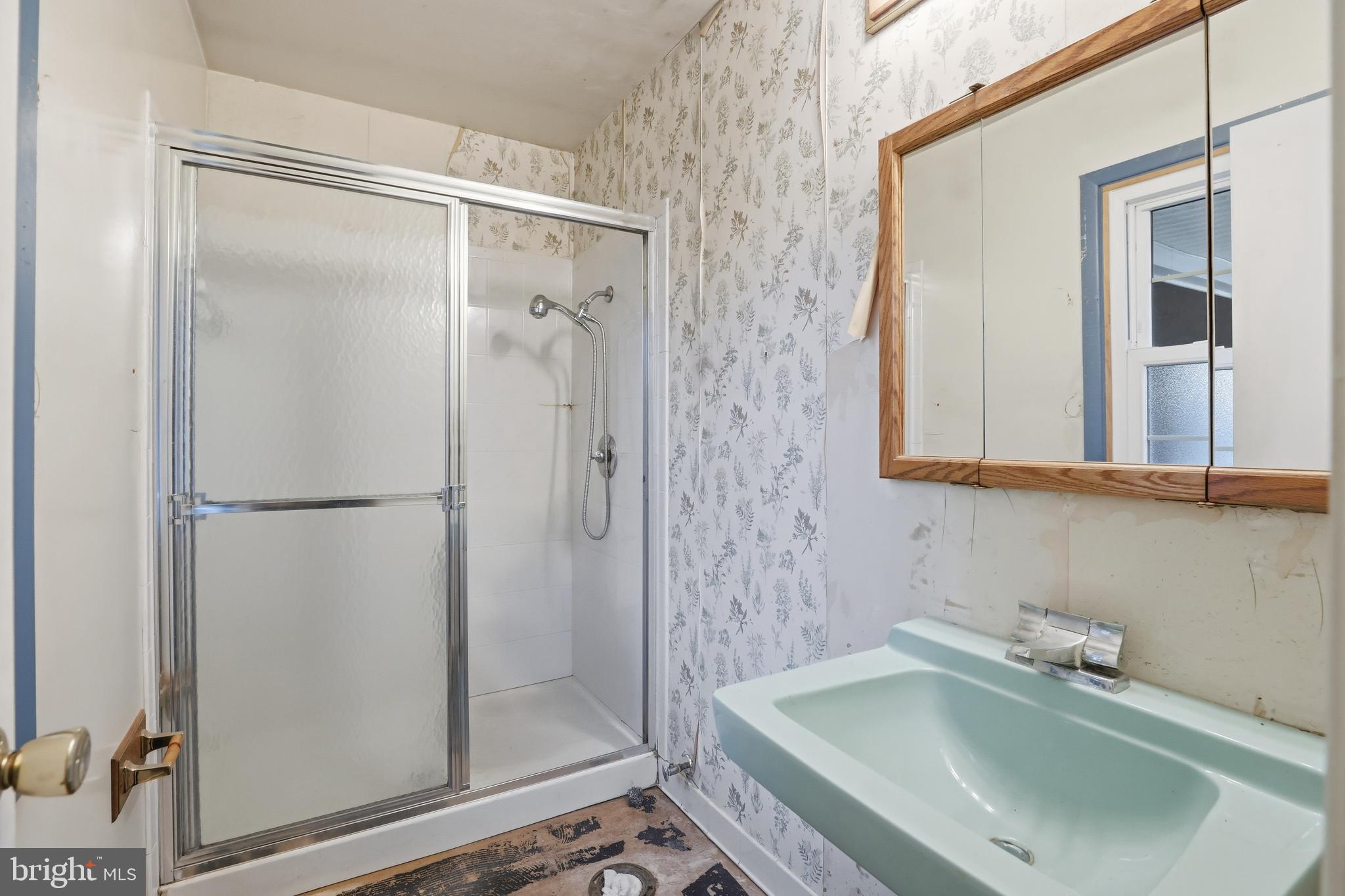 KENILWORTH - Residential