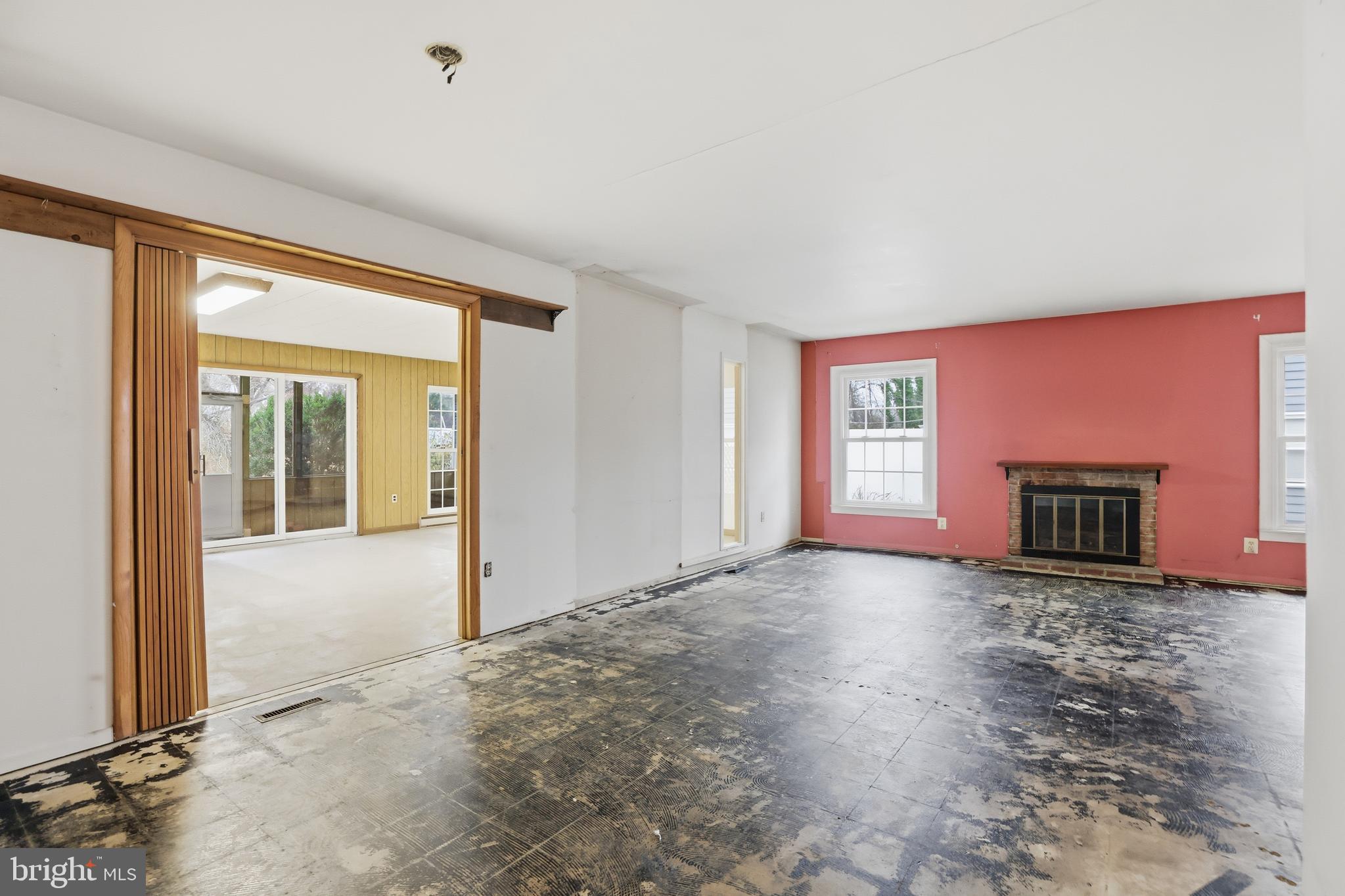 KENILWORTH - Residential