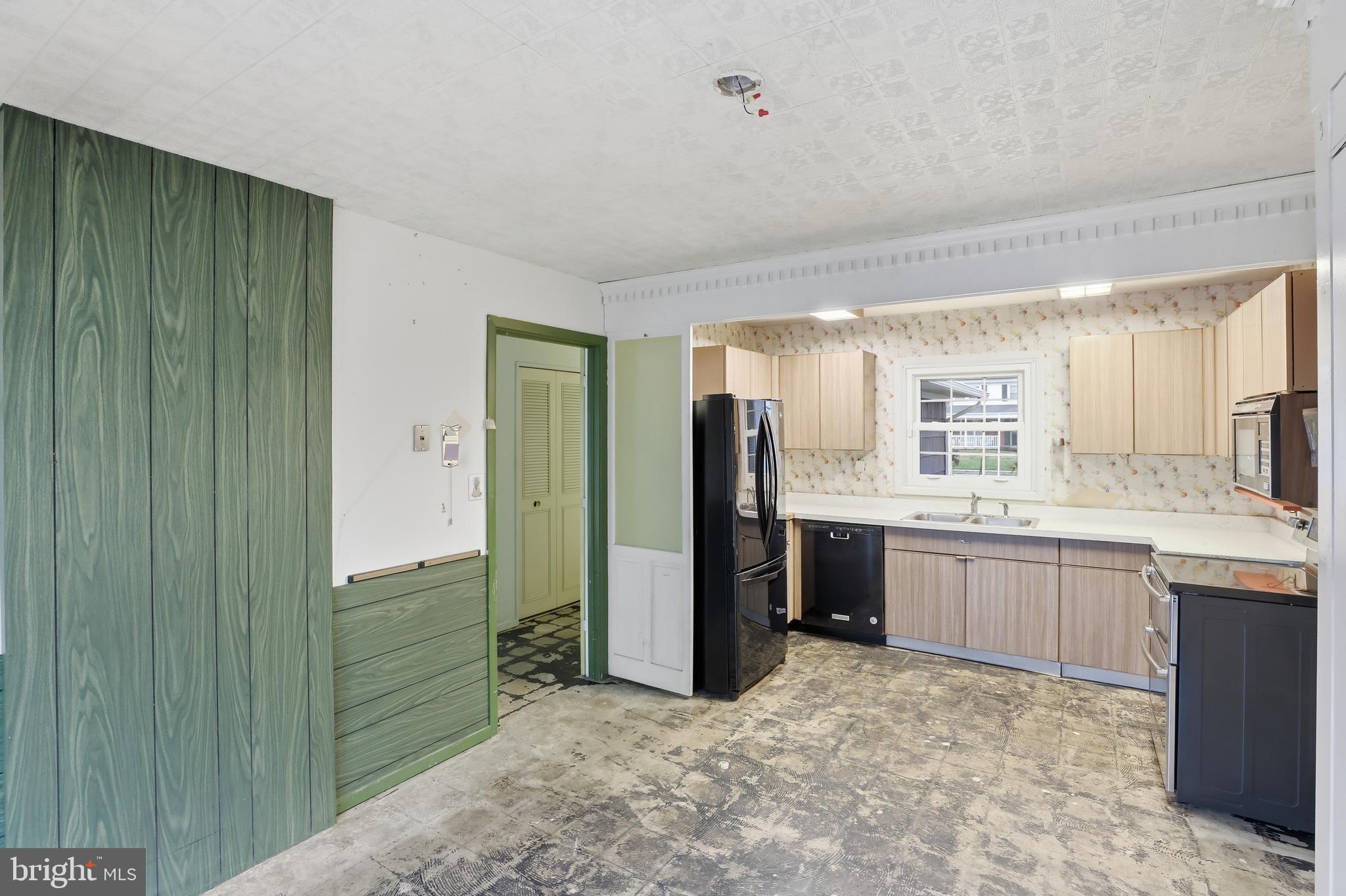 KENILWORTH - Residential