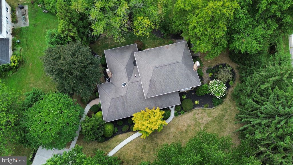 Photo of 2003 Brandywood Lane, WILMINGTON, DE 19810 (MLS # DENC2089350)