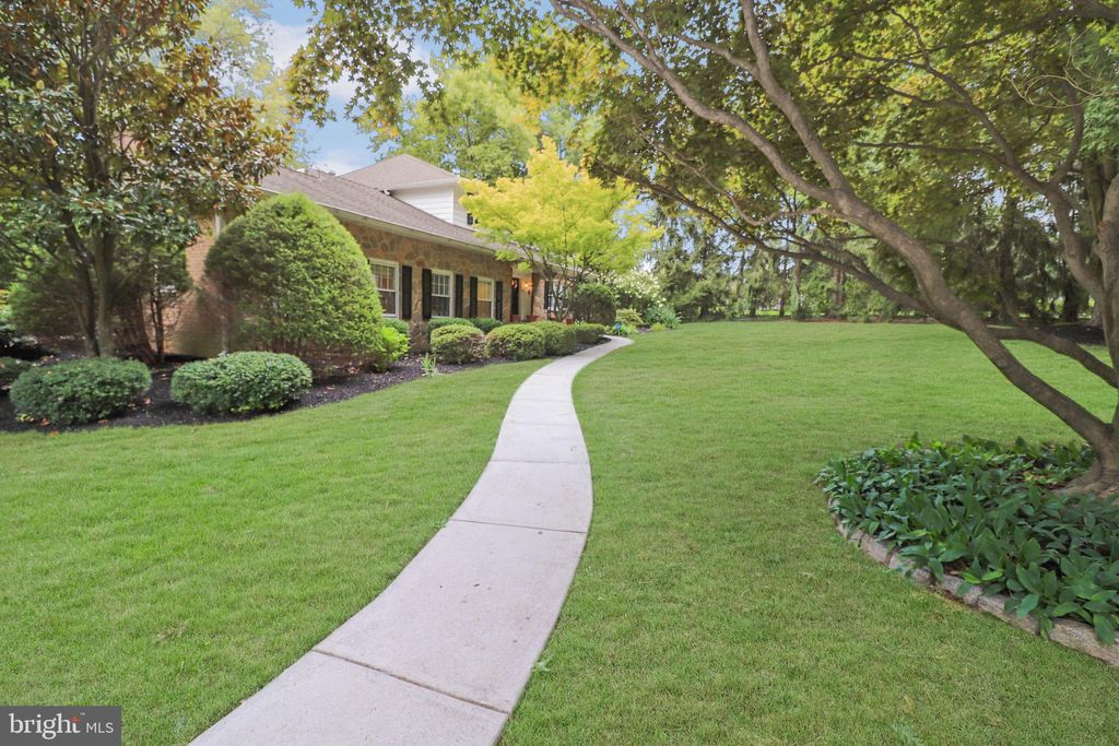 Photo of 2003 Brandywood Lane, WILMINGTON, DE 19810 (MLS # DENC2089350)