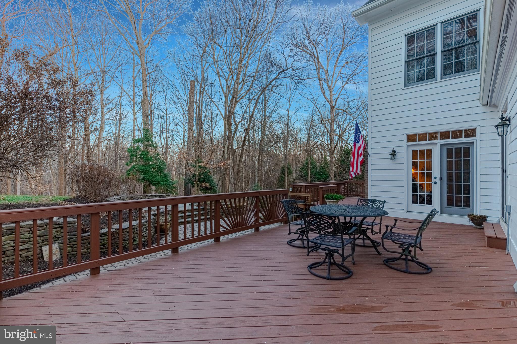 SENECA KNOLL - Residential