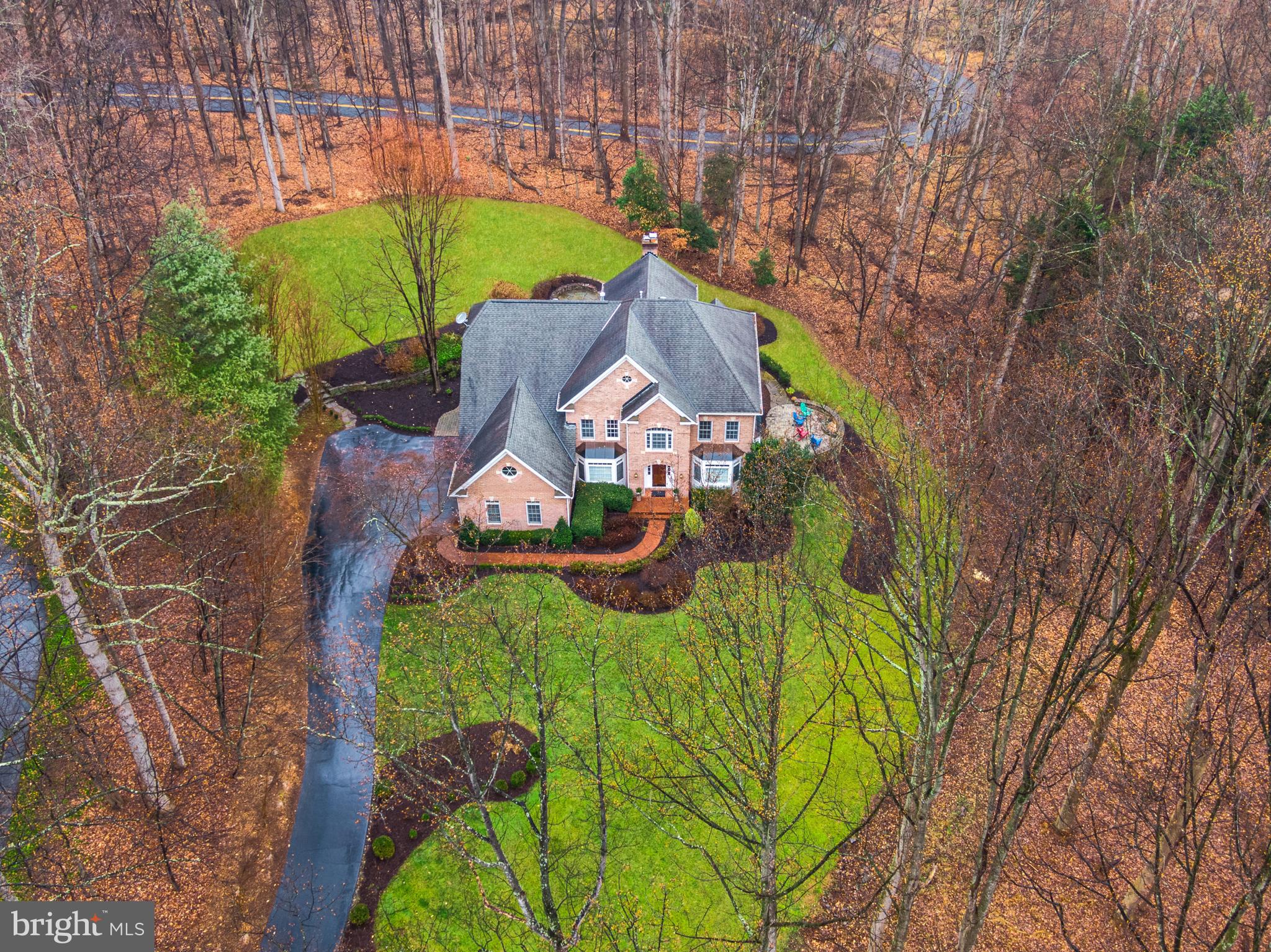 SENECA KNOLL - Residential