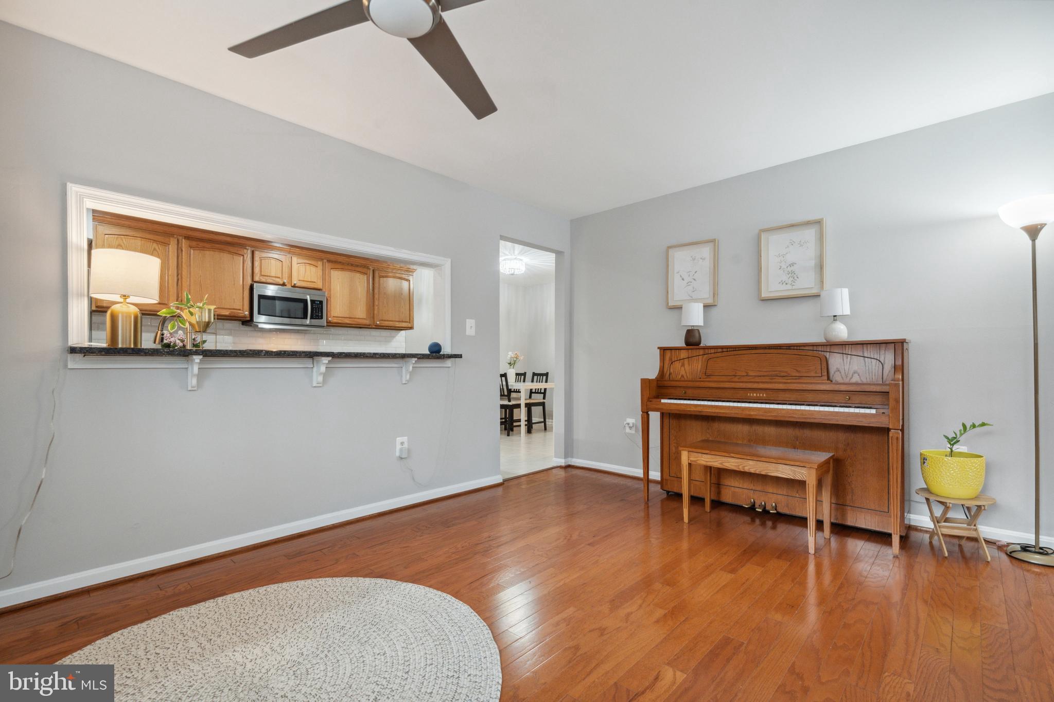 FAIRFAX PLAZA TOWNHOUSES - Residential