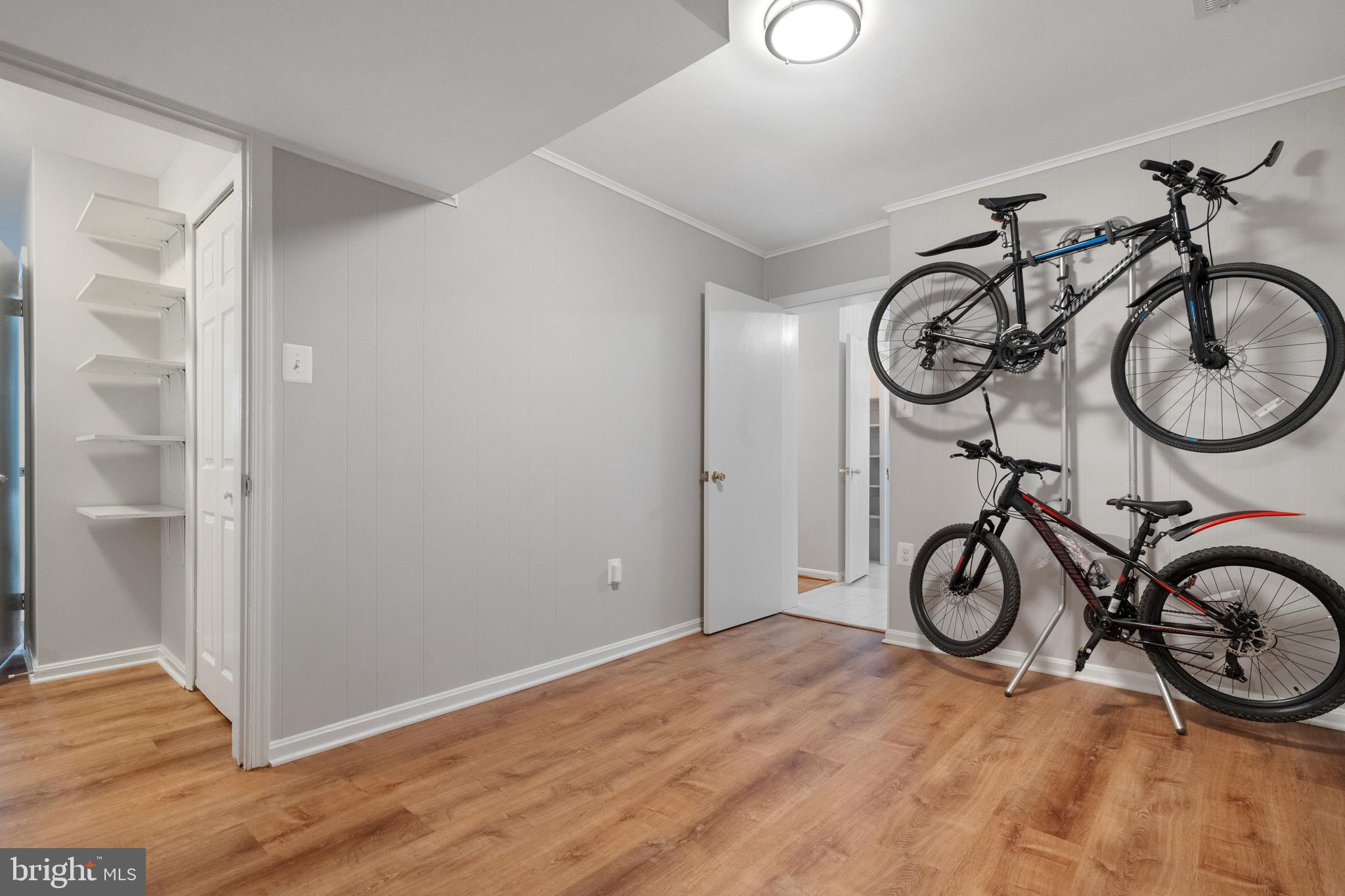 FAIRFAX PLAZA TOWNHOUSES - Residential