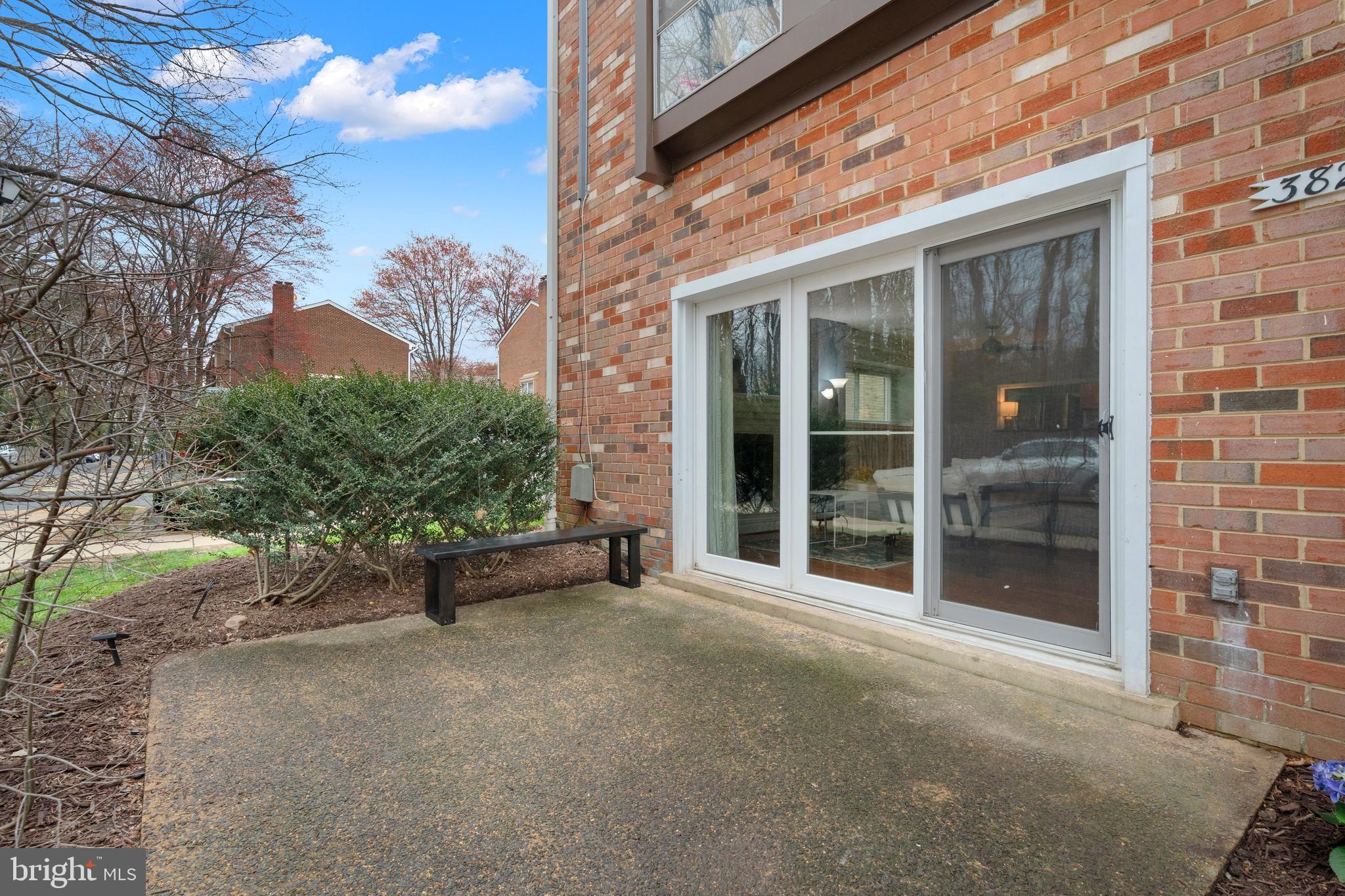 FAIRFAX PLAZA TOWNHOUSES - Residential