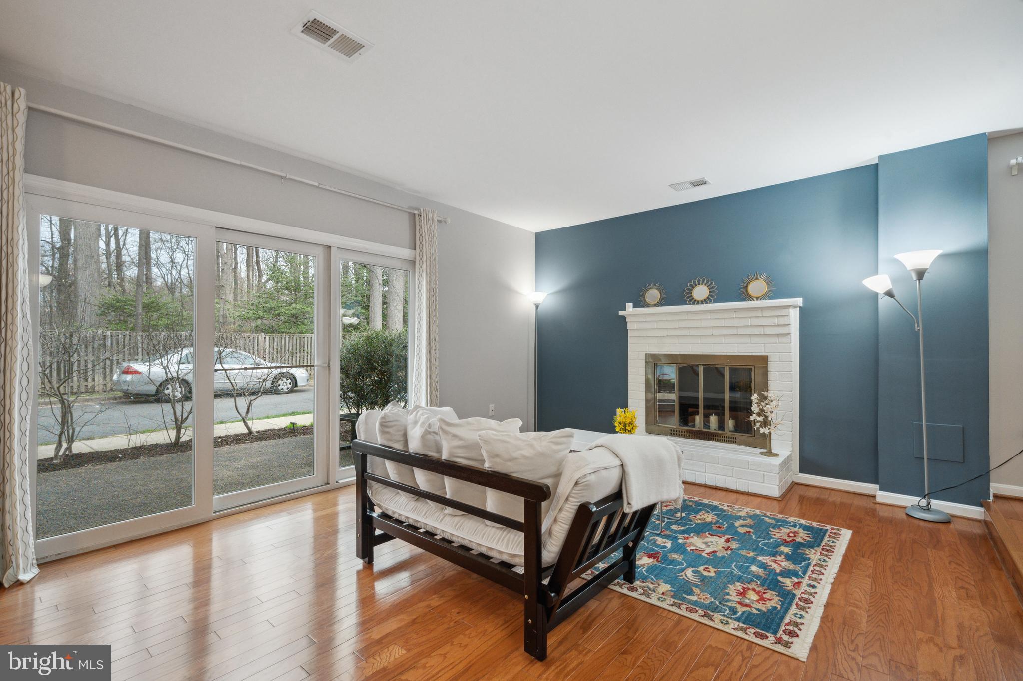 FAIRFAX PLAZA TOWNHOUSES - Residential