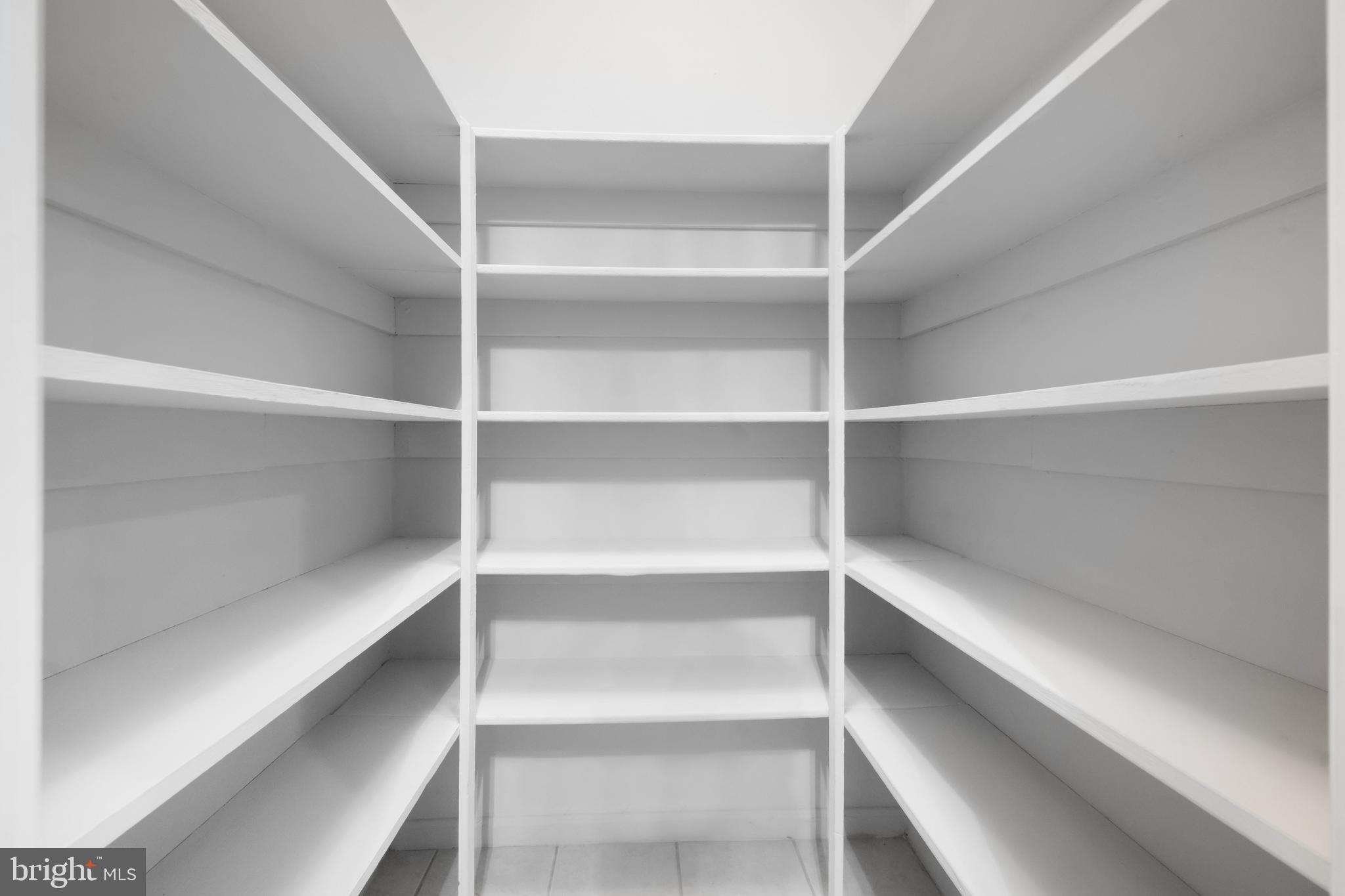 FAIRFAX PLAZA TOWNHOUSES - Residential