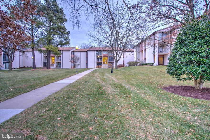 This desirable Greenbelt condo features one bedroom, one bathroom, with a den perfect for an office or a guest room-it's what you imagine and create. Separate dining room, Walk-In Closet and a large balcony-ideal for those lemonade, ice tea or just plan relaxing and taking in the fresh air days. Situated near Roosevelt High School and shopping, it offers a convenient commute to DC and Baltimore. All utilities are covered under the condo fees. Need some TLC