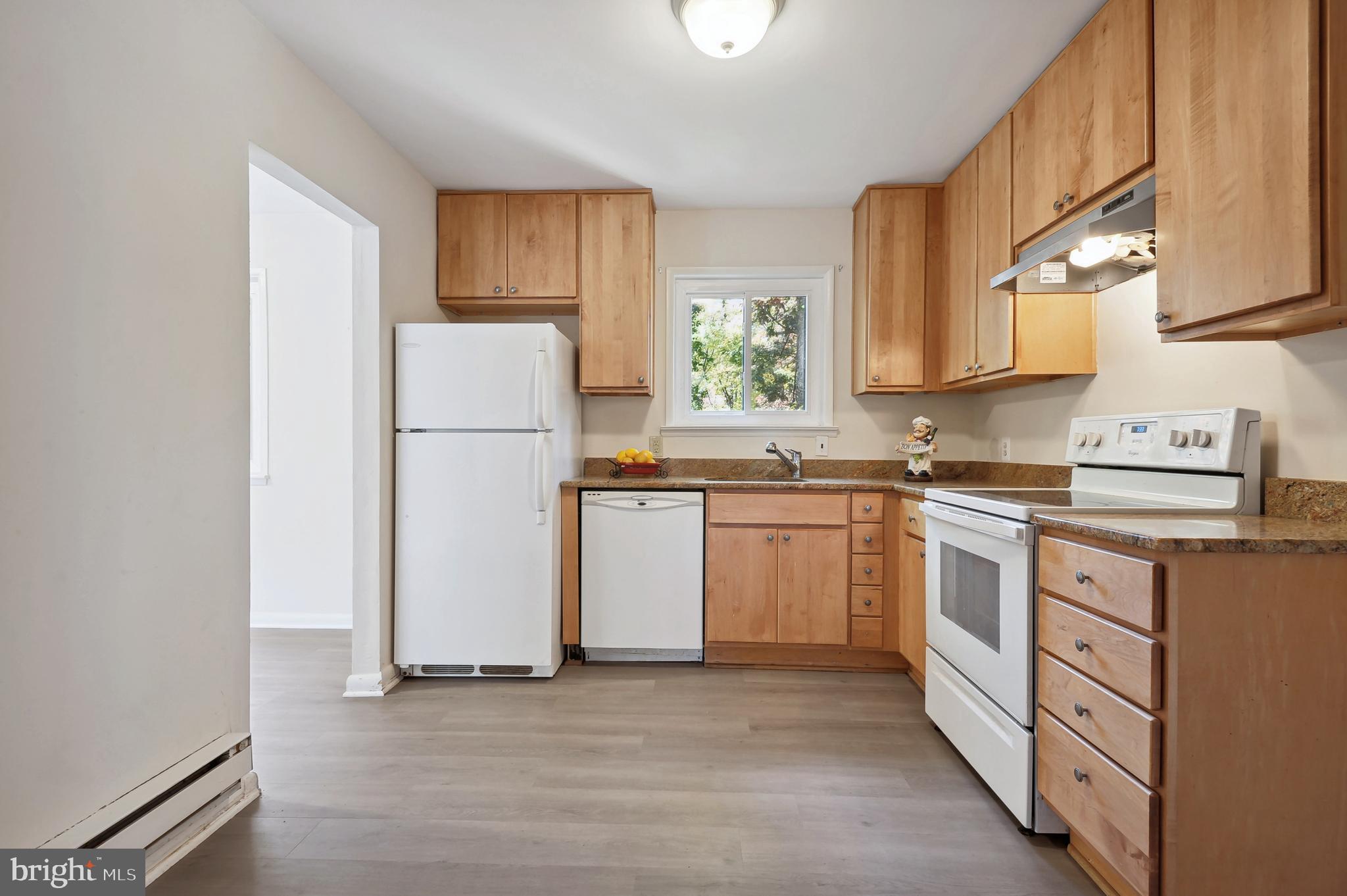 RESTON - Residential Lease