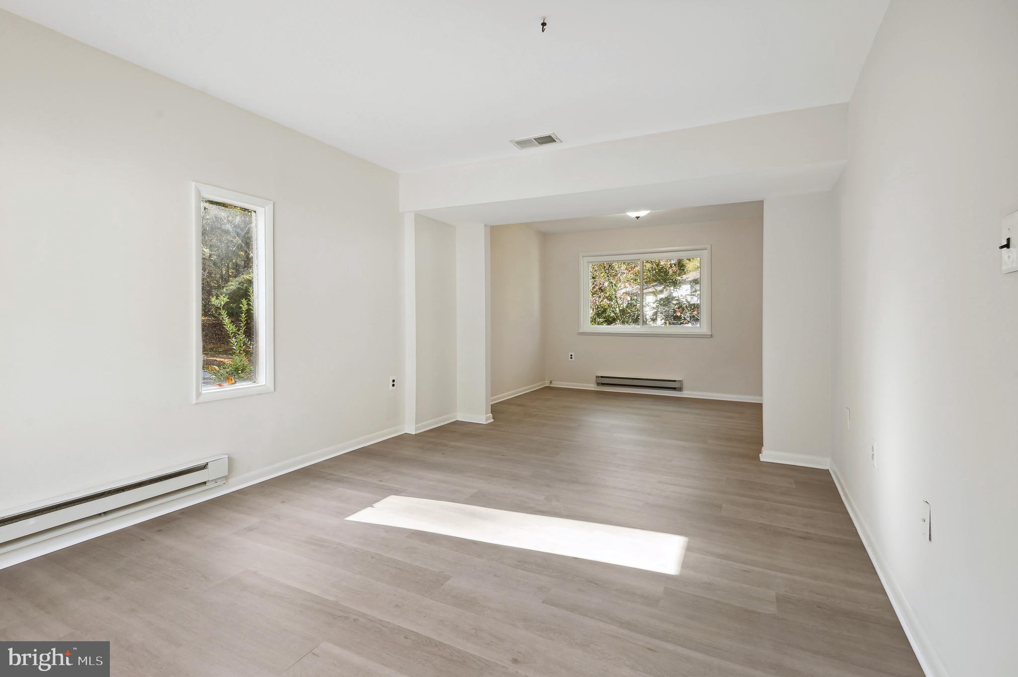 RESTON - Residential Lease