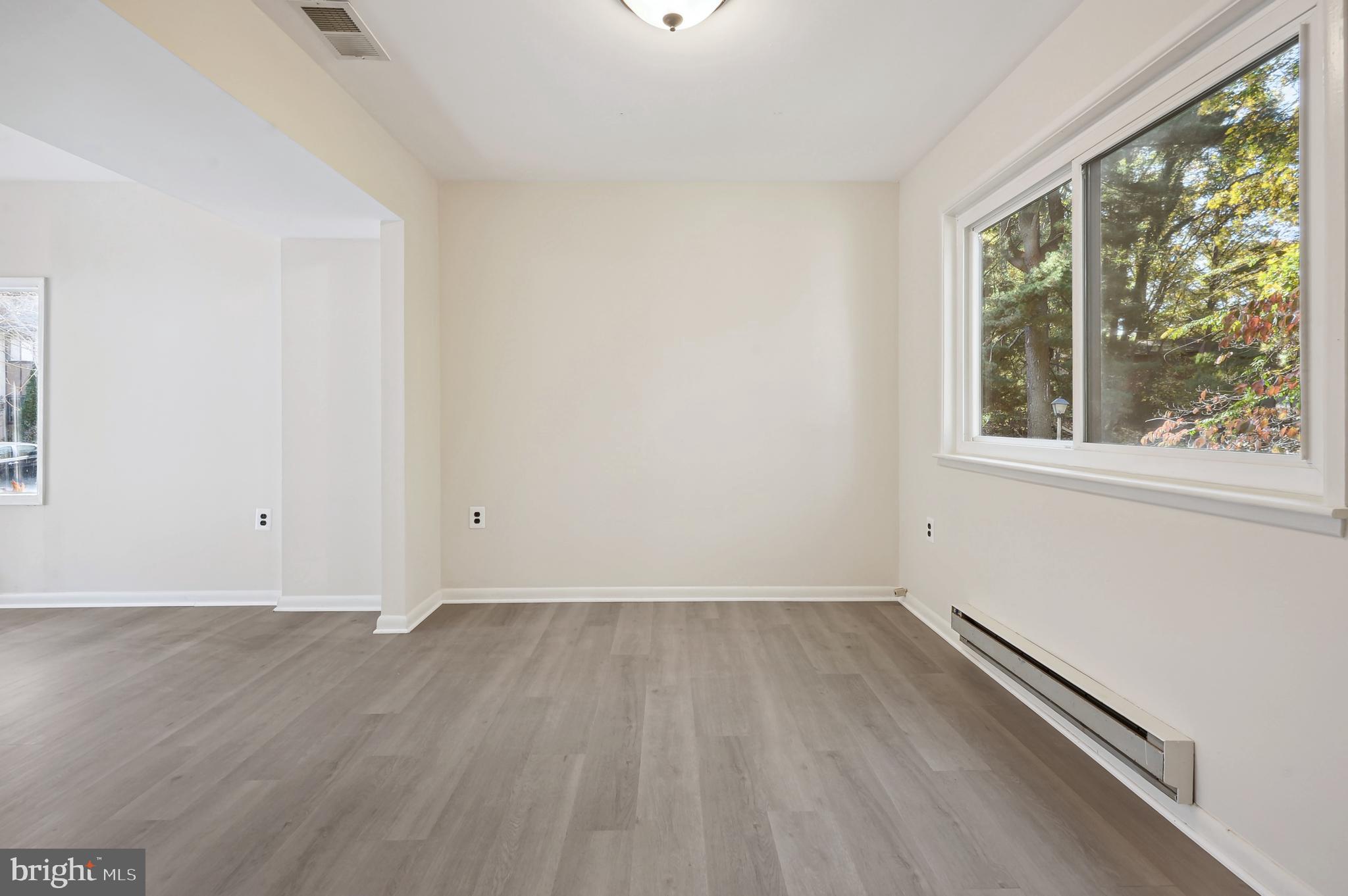 RESTON - Residential Lease