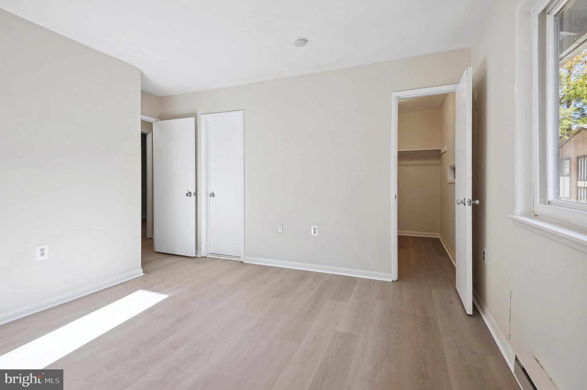 RESTON - Residential Lease