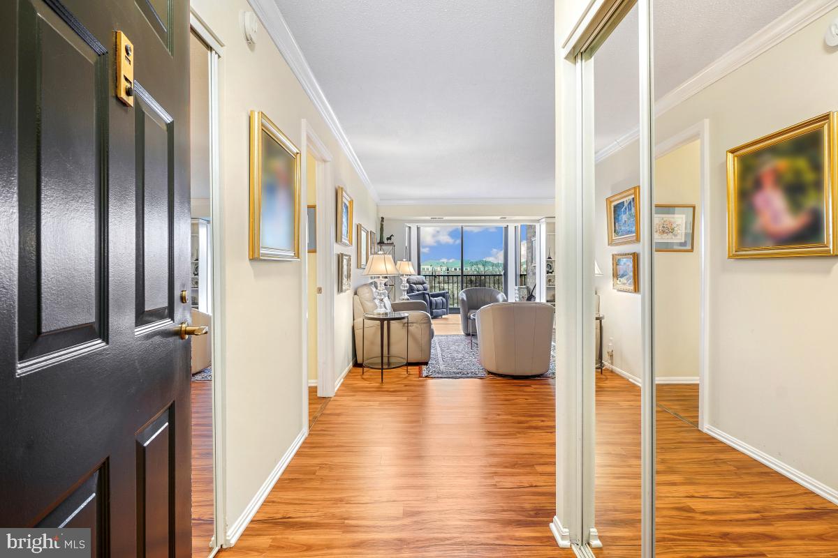 MONTEBELLO - Residential