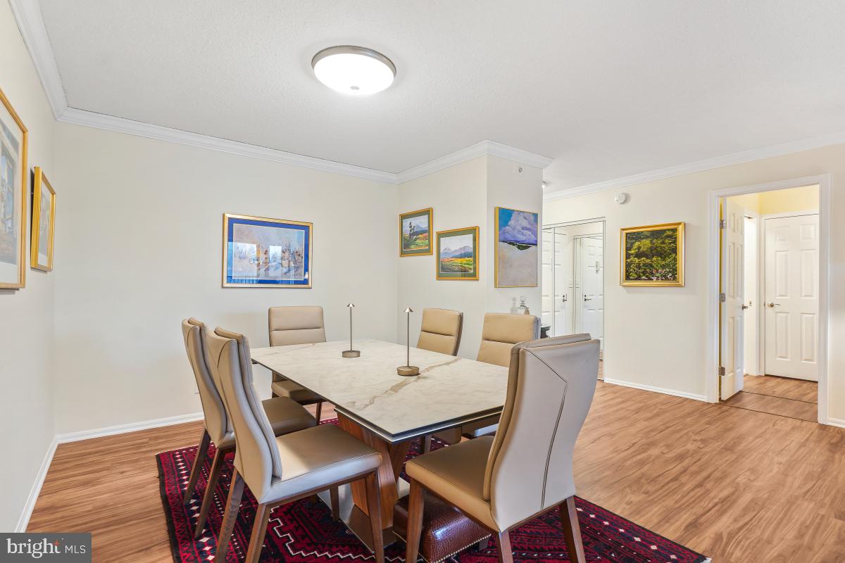 MONTEBELLO - Residential