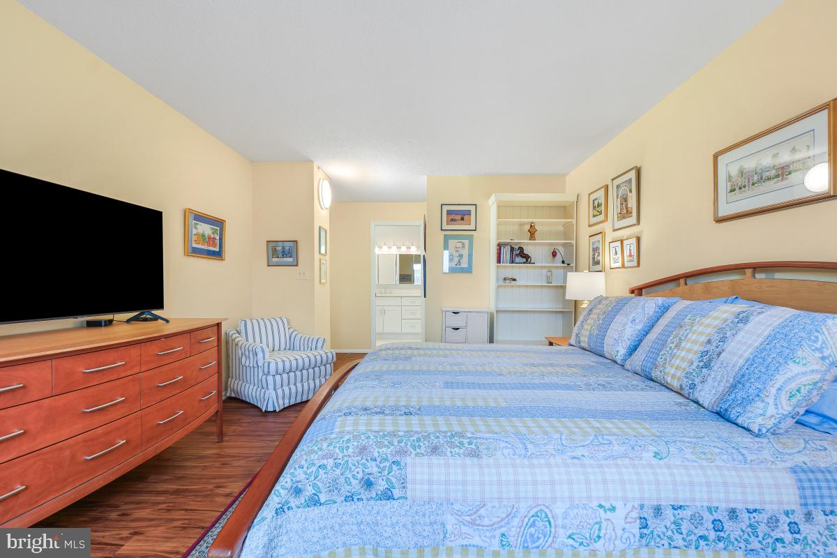 MONTEBELLO - Residential