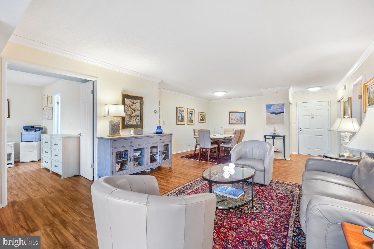 MONTEBELLO - Residential