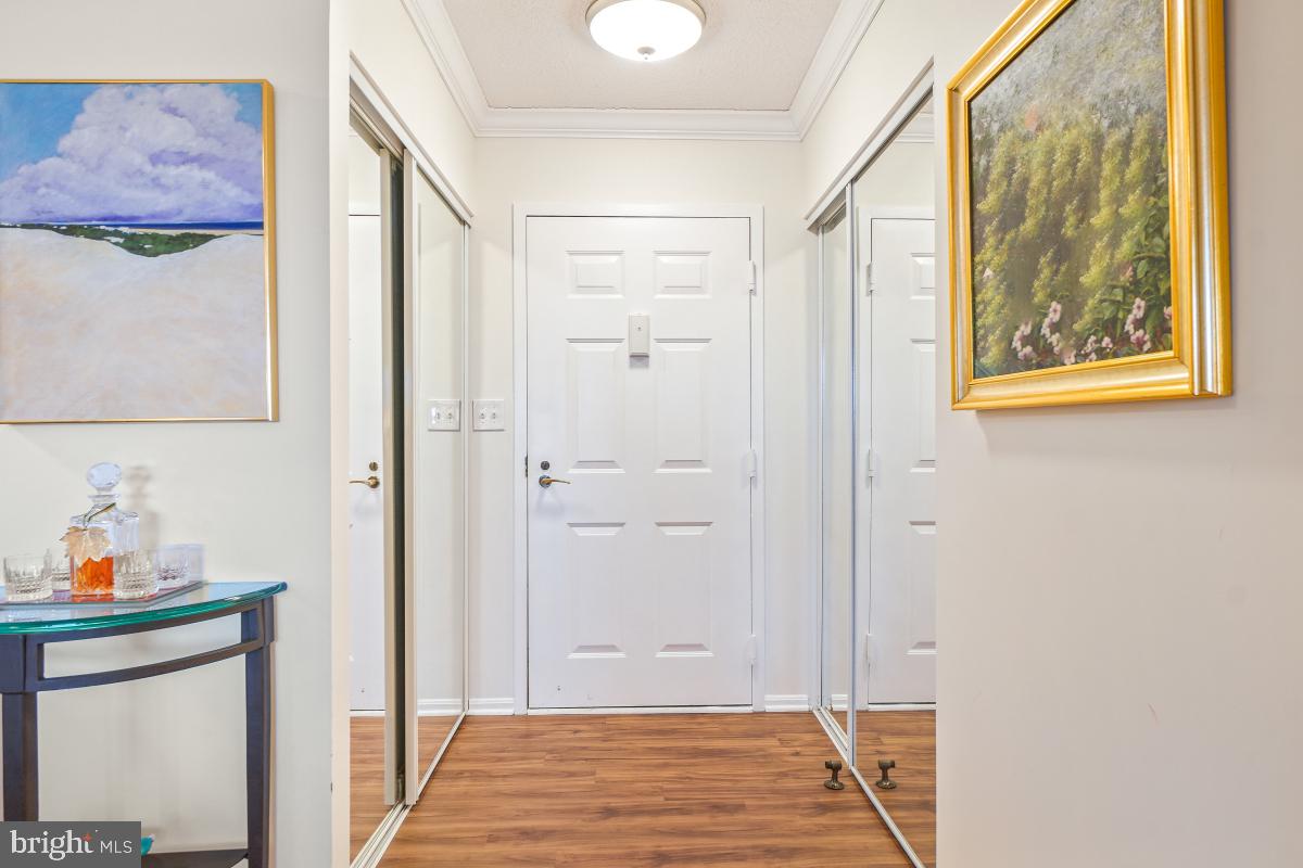 MONTEBELLO - Residential