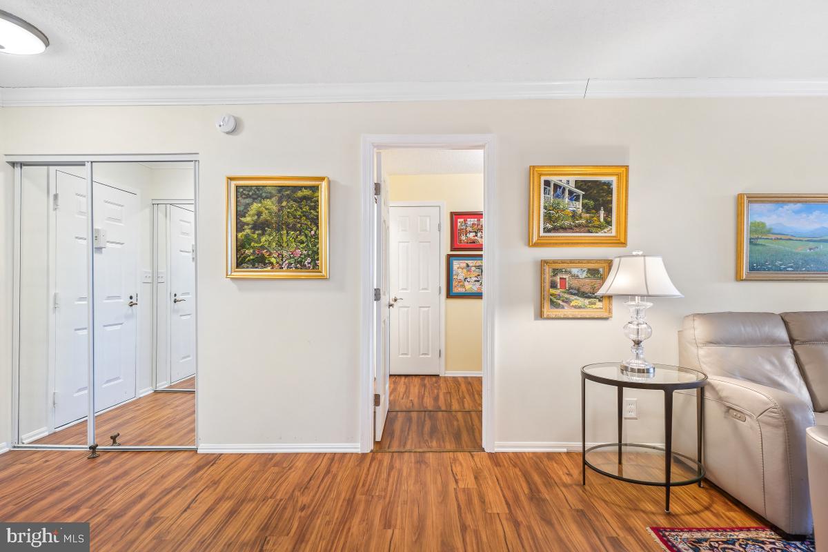 MONTEBELLO - Residential